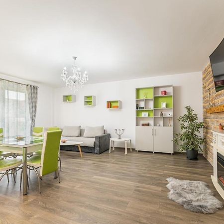 Apartament 2 Camere Narcis Braşov Dış mekan fotoğraf
